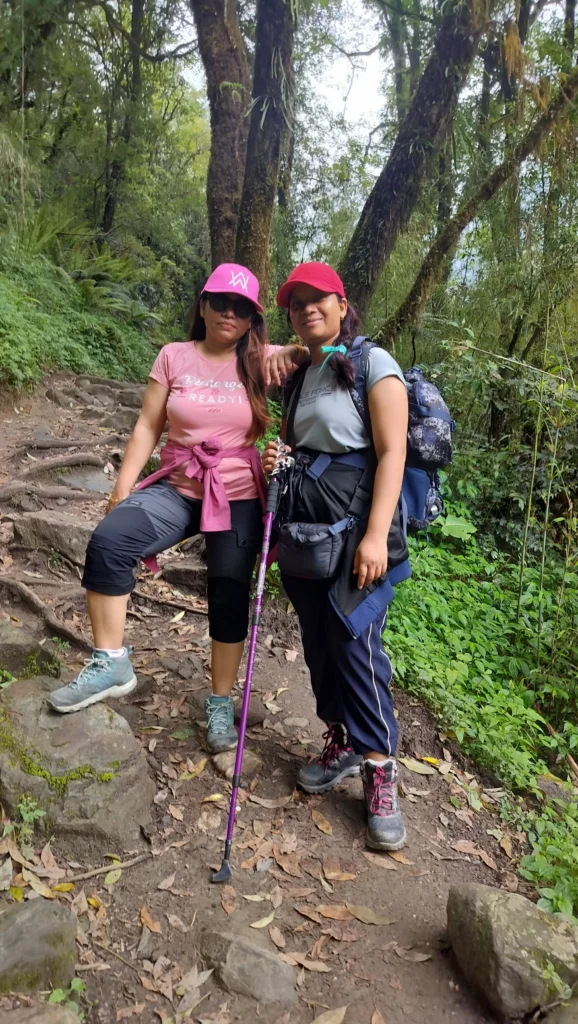 mahi and rubi trek pic 1